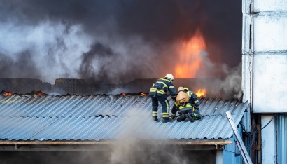 Explosion at US manufacturing plant injures 13